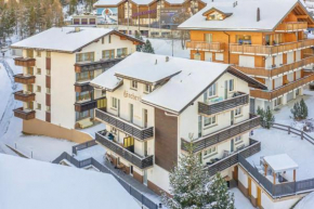 Chalet Lärchenheim, central SaasFee close to AlpinExpress